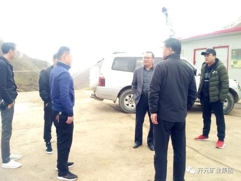科學(xué)發(fā)展 統(tǒng)籌兼顧 穩(wěn)步生產(chǎn)│州、縣國(guó)土資源局領(lǐng)導(dǎo)赴興海銅鑫進(jìn)行年檢
